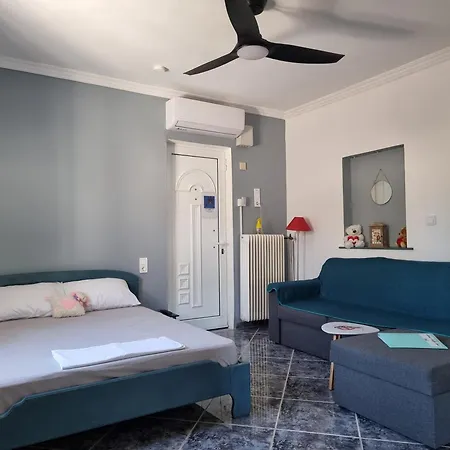 Isthmus Cuddly Nest Apartment Isthmia Exterior photo